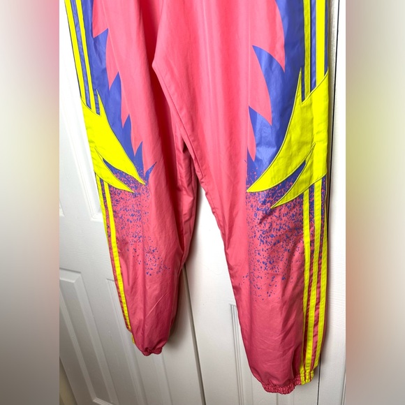 ADIDAS Originals Fakten Joggers Track Pants Hazy Rose Joy Purple Neon Retro - Picture 5 of 15